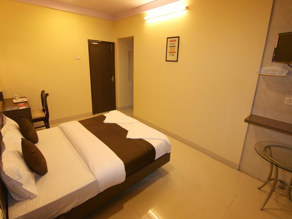 Hotel Panvel Palace Exterior foto