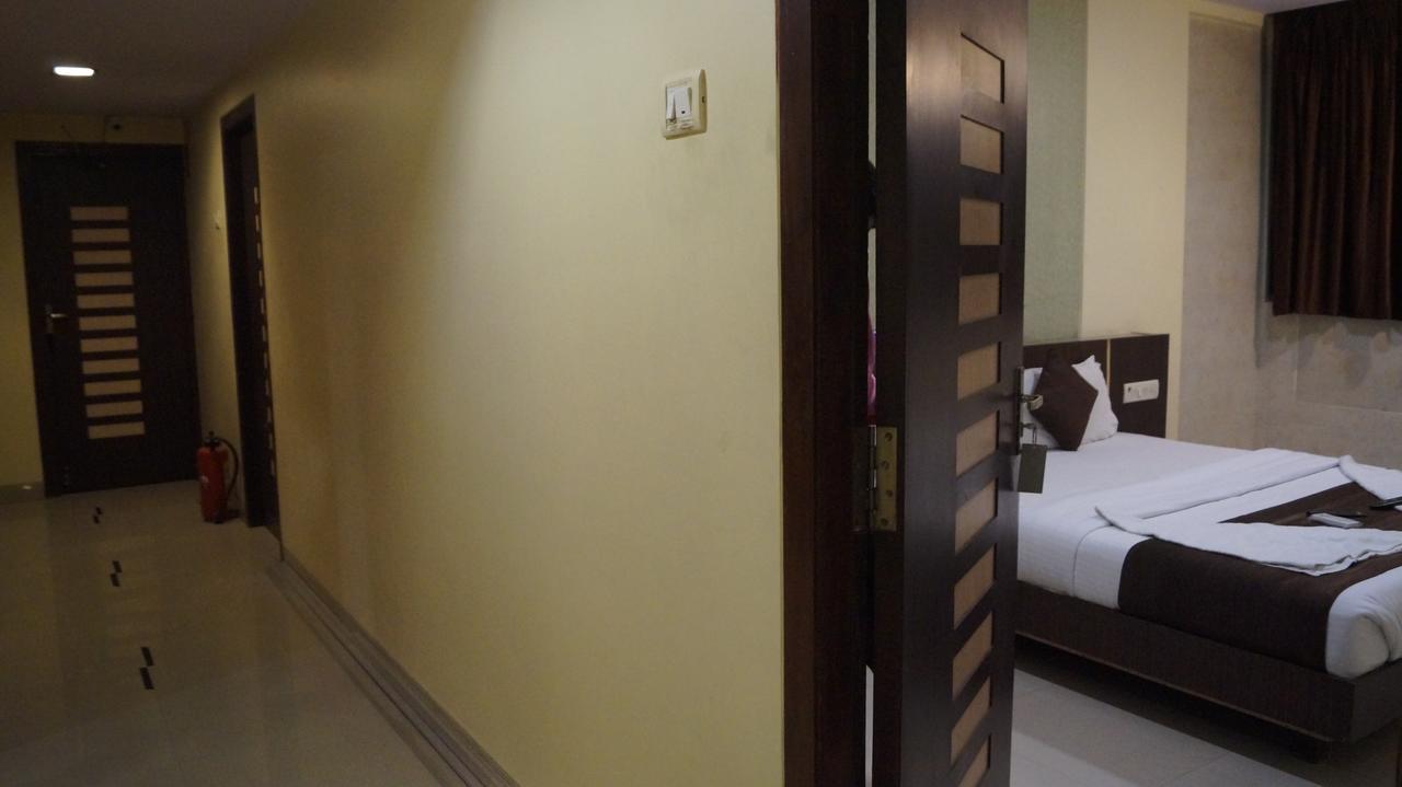 Hotel Panvel Palace Exterior foto
